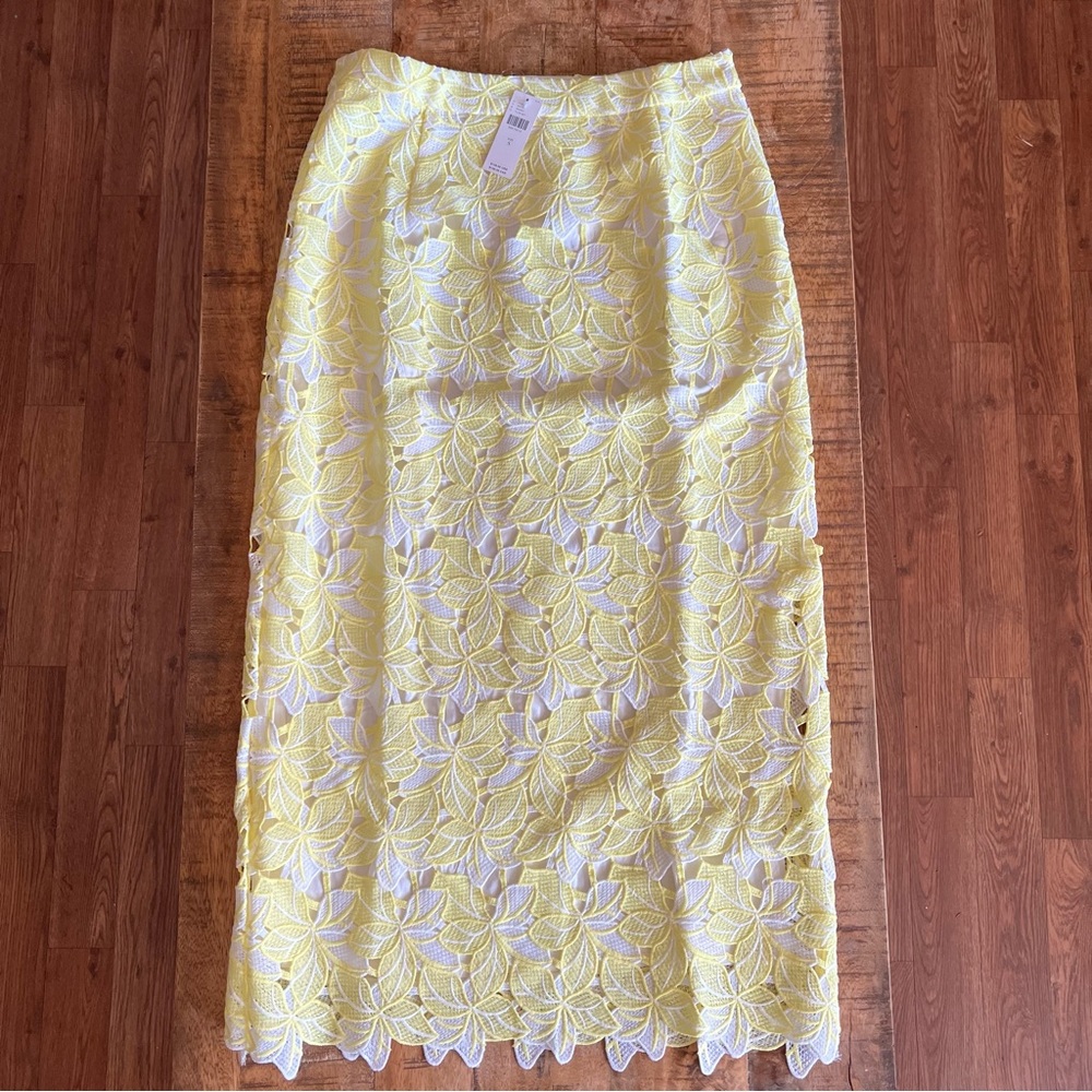 Anthropologie Sunday In Brooklyn Buttercup Eyelet Skirt NWT Size Small